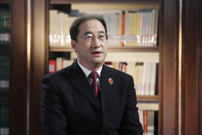 以“时时放心不下”的责任感维护社会稳定